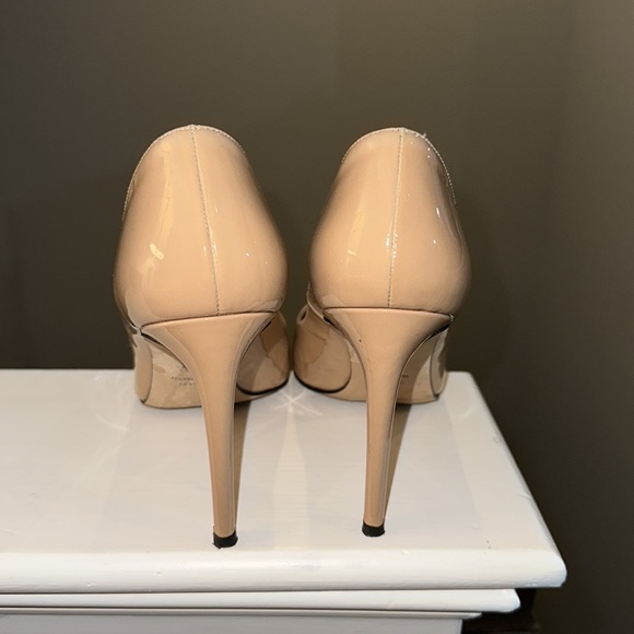 Stuart Weitzman Nude Cachet peep toe heels - Picture 3 of 5